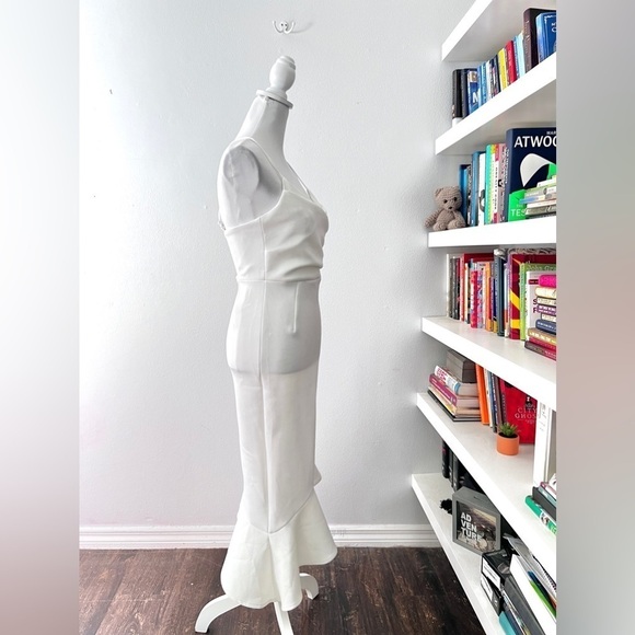 ASOS White scuba material midi asymmetrical wedding bridal dress size 6 - Picture 8 of 16